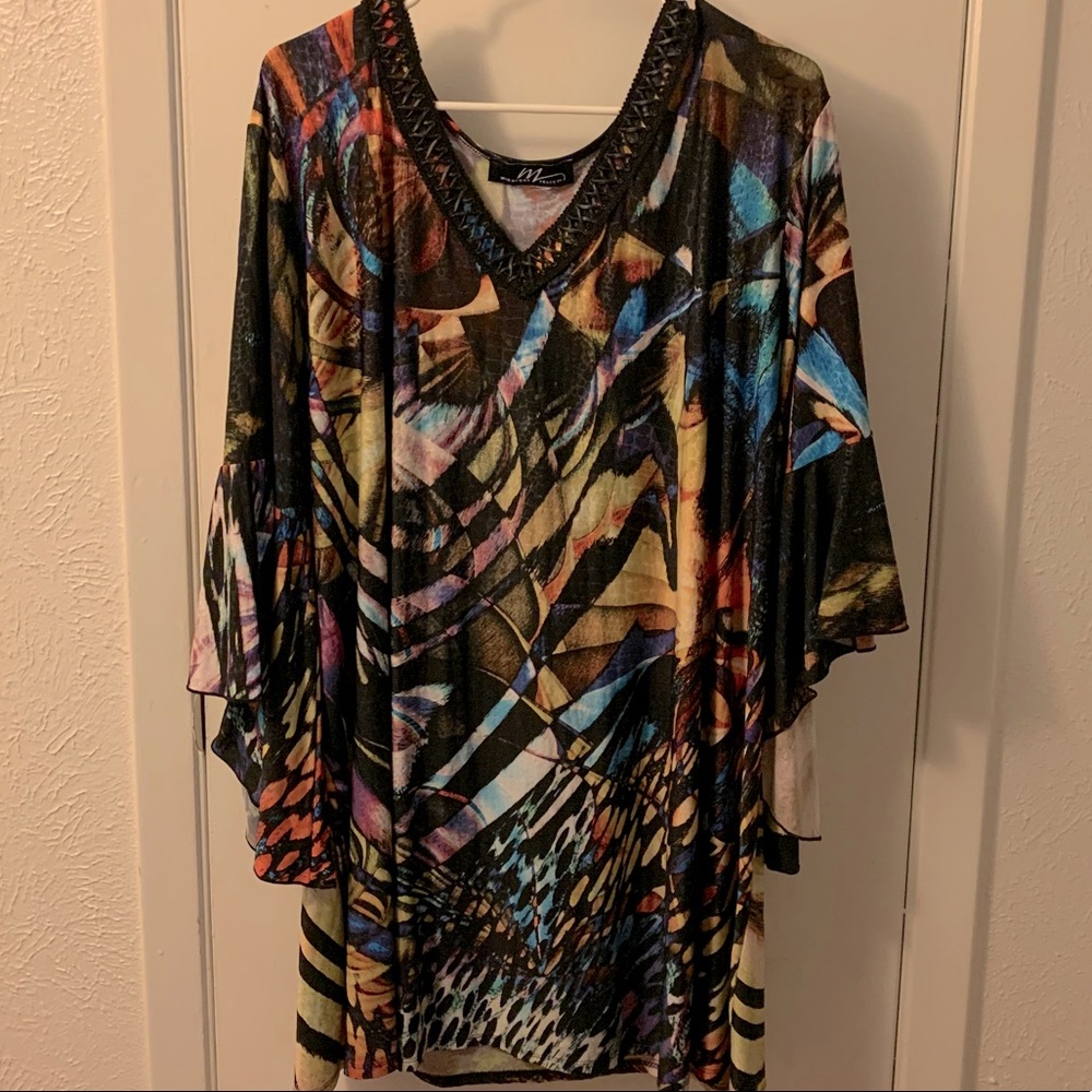 Woman's Plus size Tunic